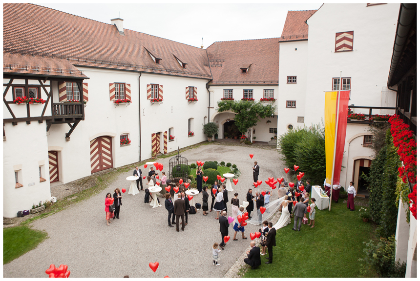 46-Hochzeitsfotografin Allgaeu Schloß Kronburg Marion dos Santos